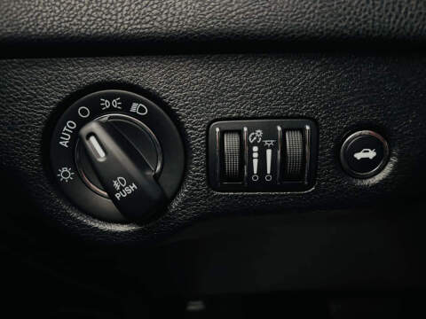 2016 Chrysler 300 C