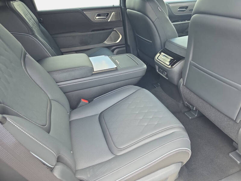 2027 Infiniti QX80 Autograph