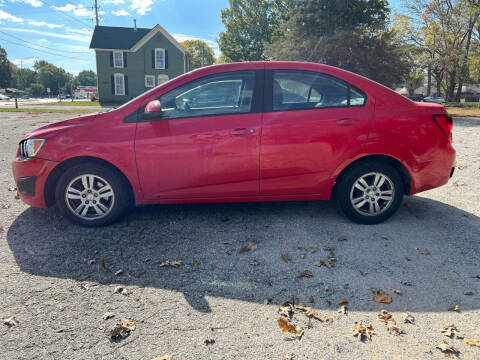 2016 Chevrolet Sonic for sale at VICTORY LANE AUTO in Raymore MO