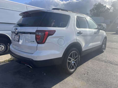 2016 Ford Explorer Sport