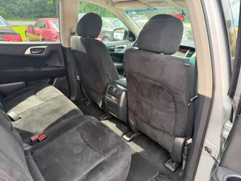 2016 Nissan Pathfinder S