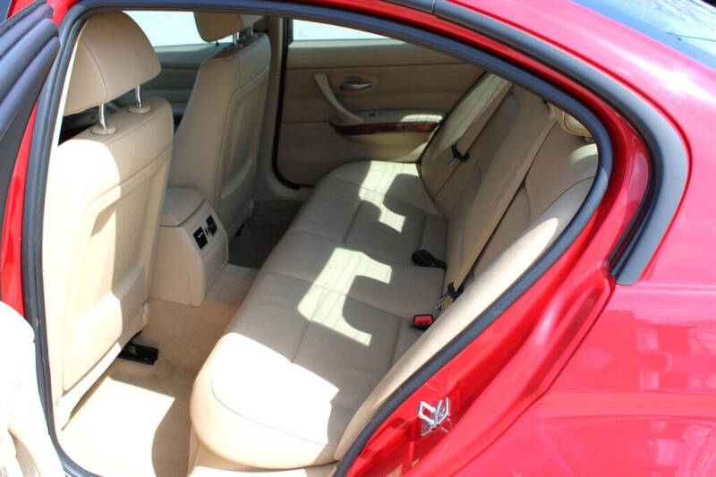 2011 BMW 3 Series 328i