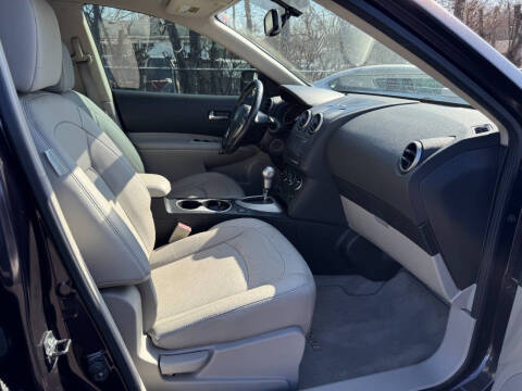 2011 Nissan Rogue S Krom