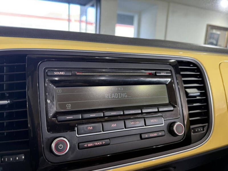 2013 Volkswagen Beetle Convertible