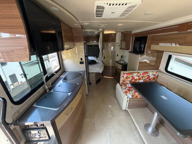 2016 Winnebago View