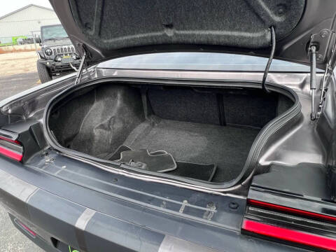 2015 Dodge Challenger SRT 392