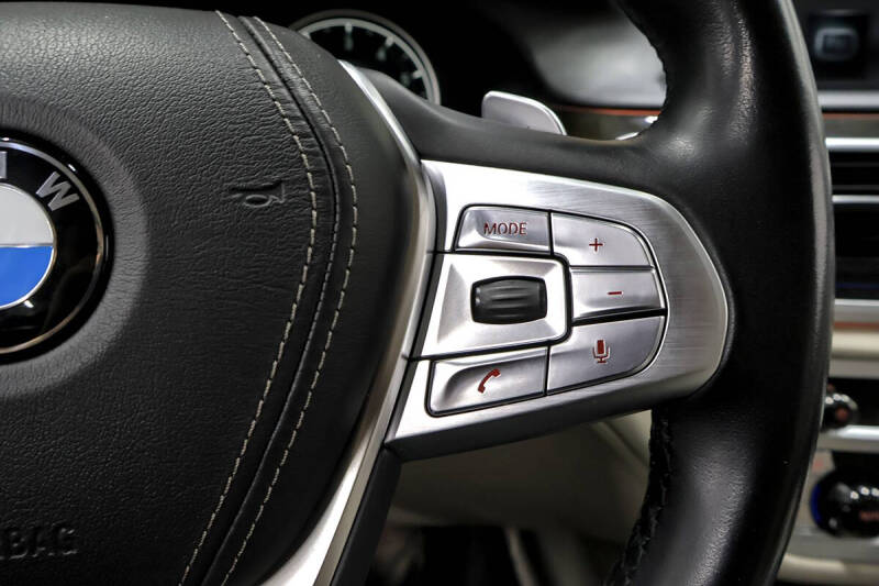 2018 BMW 7 Series 740i