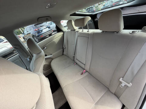2011 Toyota Prius Two