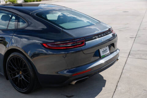 2020 Porsche Panamera