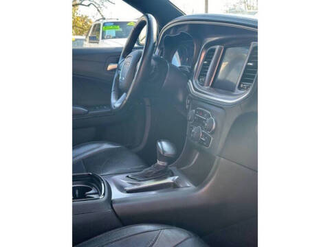 2019 Dodge Charger SXT