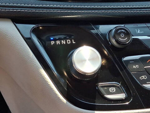 2024 Chrysler Pacifica Plug-In Hybrid Select