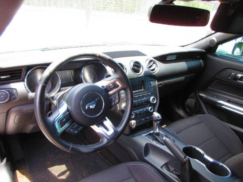 2016 Ford Mustang V6