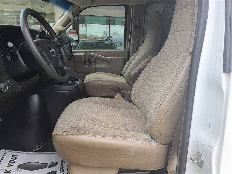 2017 GMC Savana 2500