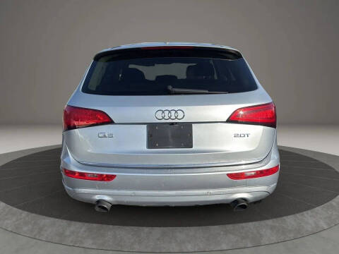 2015 Audi Q5 2.0T quattro Premium Plus