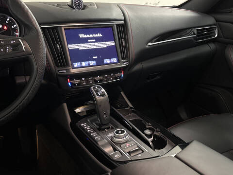 2022 Maserati Levante Modena