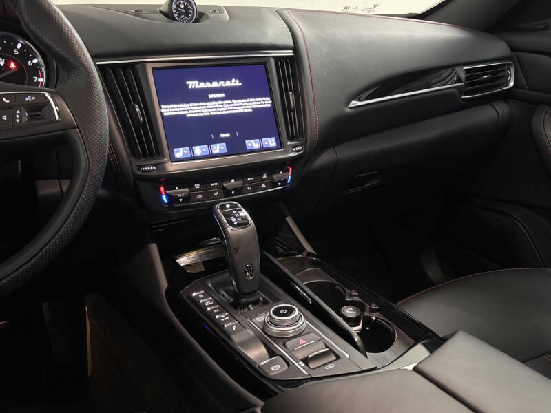 2022 Maserati Levante Modena