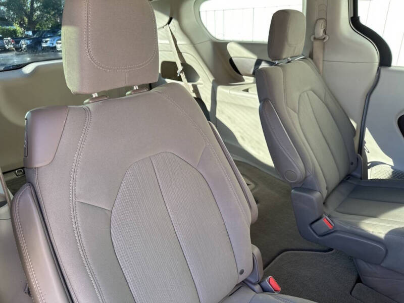 2017 Chrysler Pacifica Touring