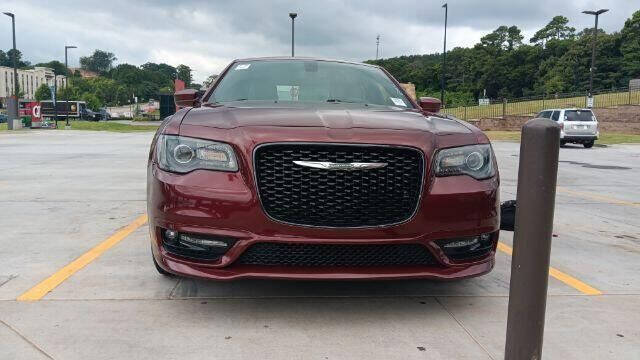 2019 Chrysler 300 for sale at 615 Auto Group in Fairburn GA