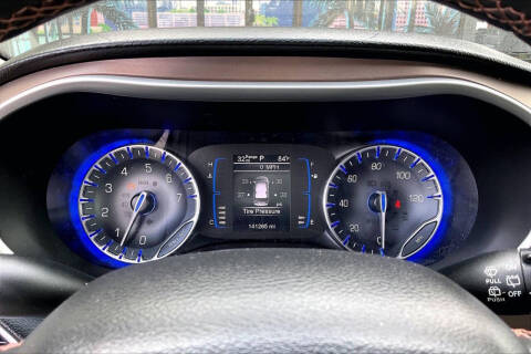 2017 Chrysler Pacifica Touring-L