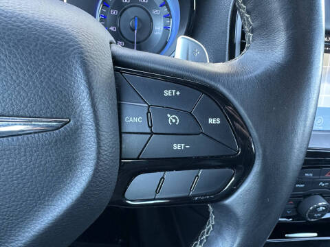 2018 Chrysler 300 S