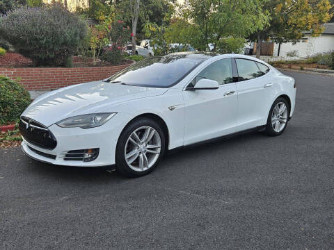 2015 Tesla Model S 85