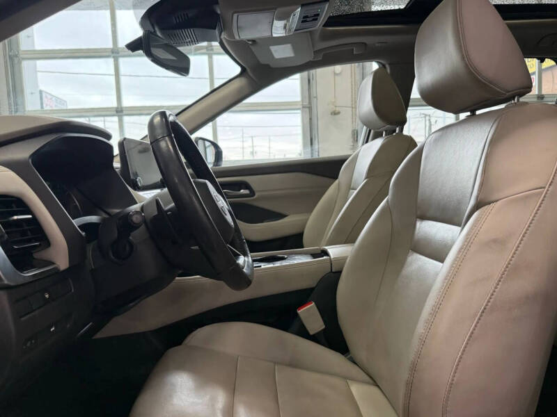 2022 Nissan Rogue SL
