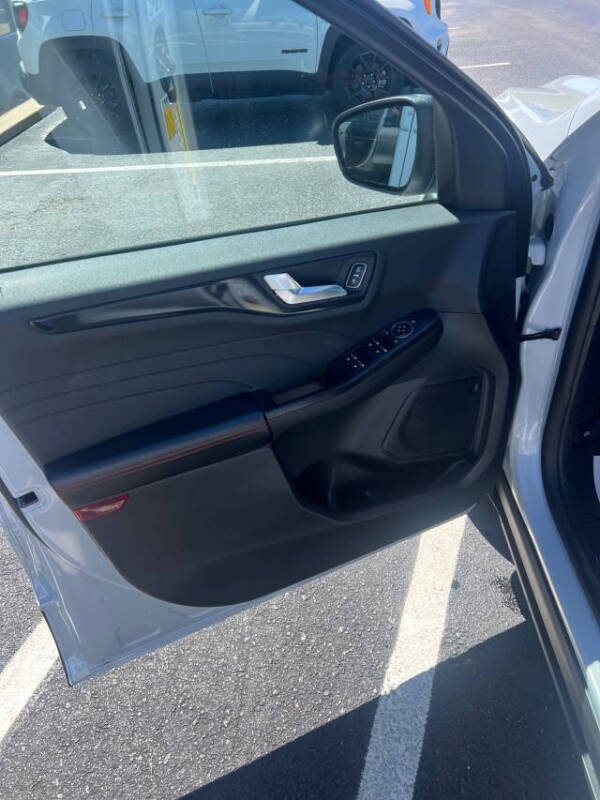 2025 Ford Escape ST-Line