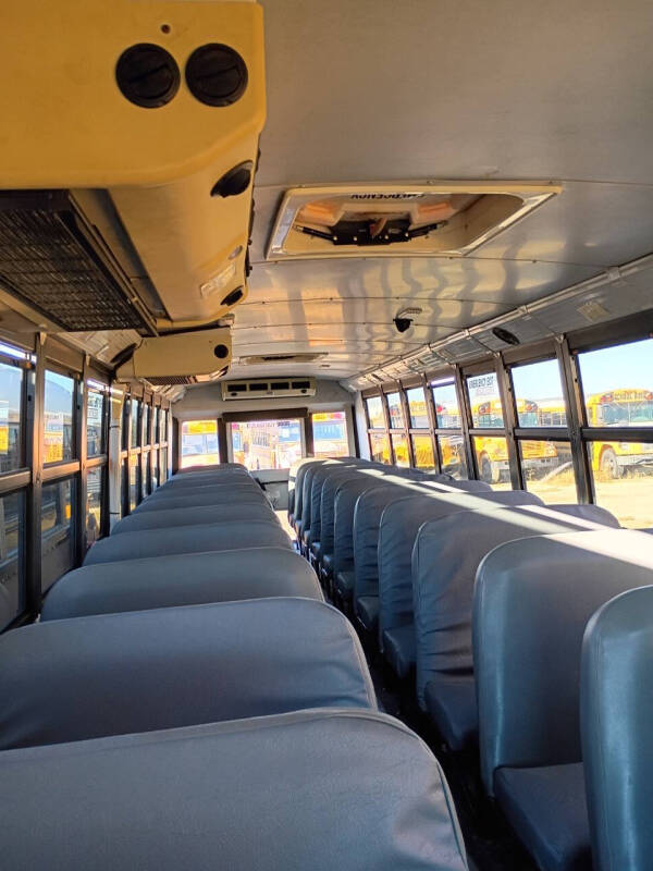 2009 Freightliner B2 Chassis