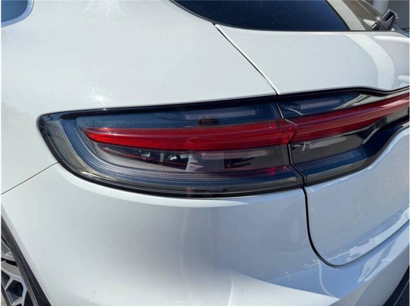 2020 Porsche Macan S