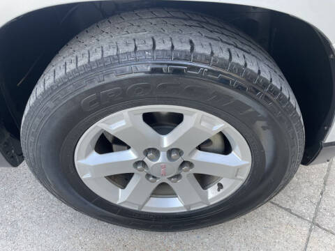 2015 GMC Acadia SLE-2