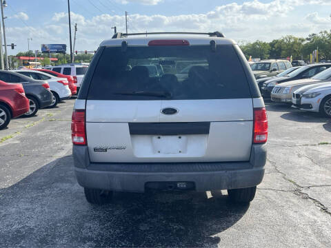 2004 Ford Explorer XLS