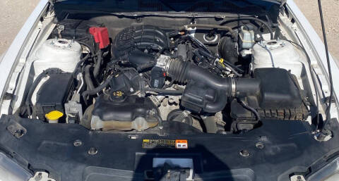 2011 Ford Mustang V6