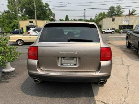 2004 Porsche Cayenne S