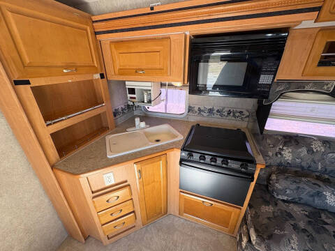 2005 Ford E-Series E-450 SD