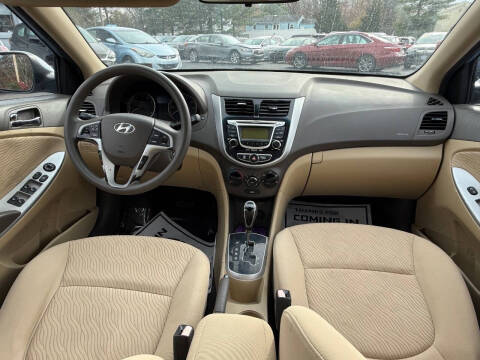 2013 Hyundai Accent GLS