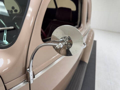 1940 Ford Deluxe