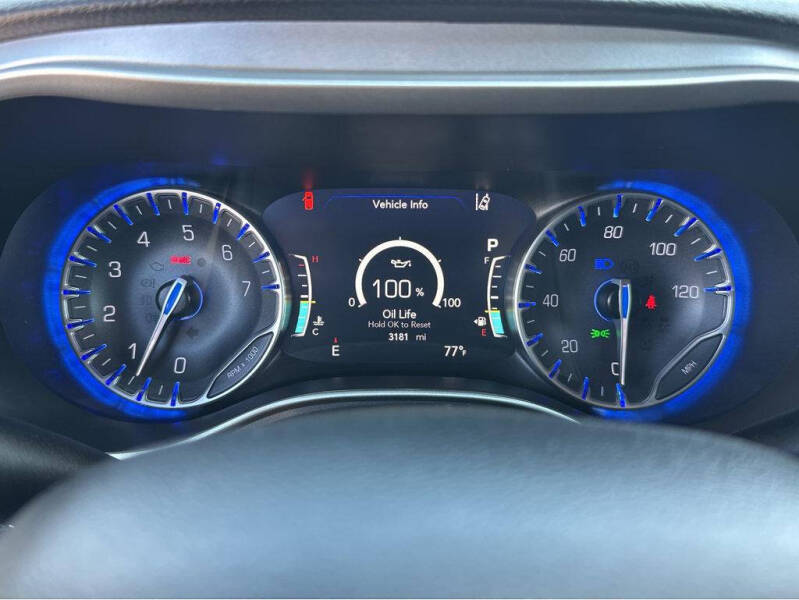 2024 Chrysler Pacifica Touring