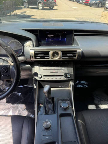 2016 Lexus IS 200t