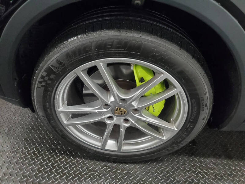 2019 Porsche Cayenne E-Hybrid