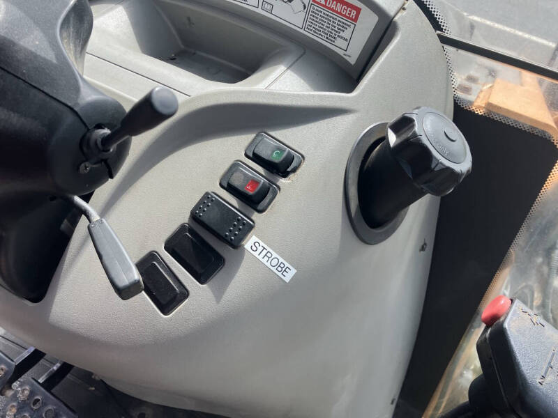 2017 Case IH  580SN