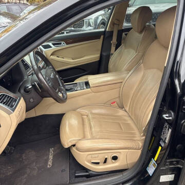 2015 Hyundai Genesis