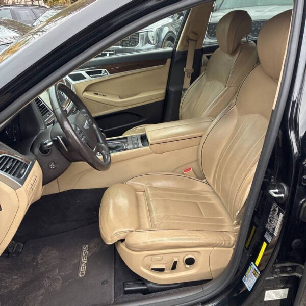 2015 Hyundai Genesis