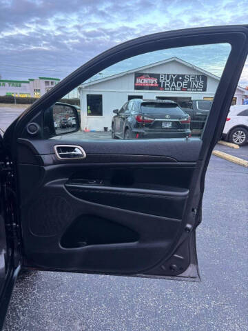 2017 Jeep Grand Cherokee Laredo