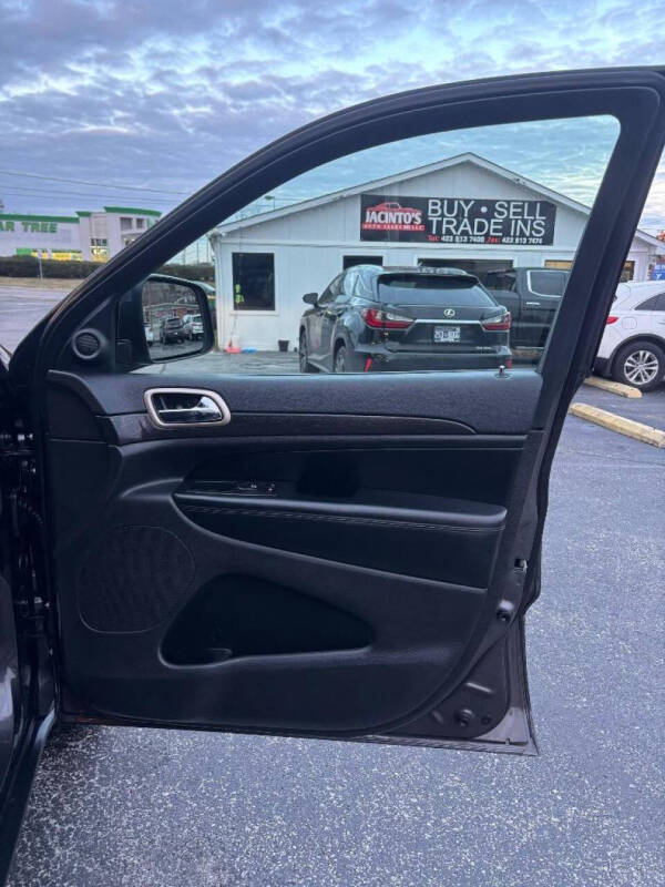 2017 Jeep Grand Cherokee Laredo