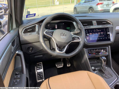 2022 Volkswagen Tiguan SE R-Line Black