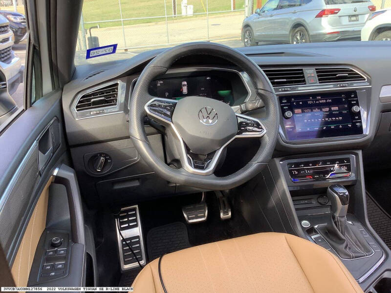 2022 Volkswagen Tiguan SE R-Line Black