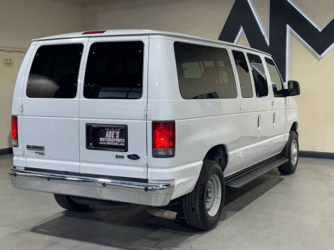 2014 Ford E-Series E-350 SD XLT