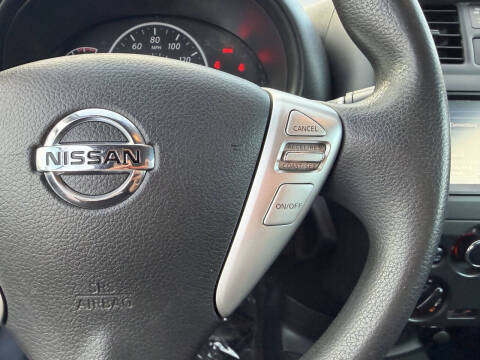 2019 Nissan Versa S Plus