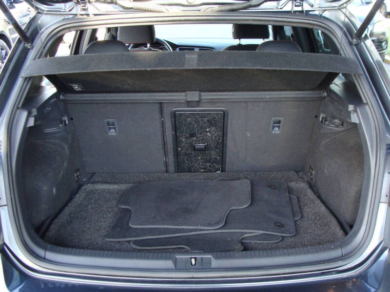 2017 Volkswagen Golf GTI S