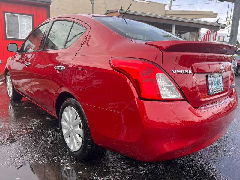 2014 Nissan Versa 1.6 SV